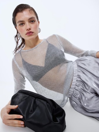 джемпер с эффектом металлик фотография