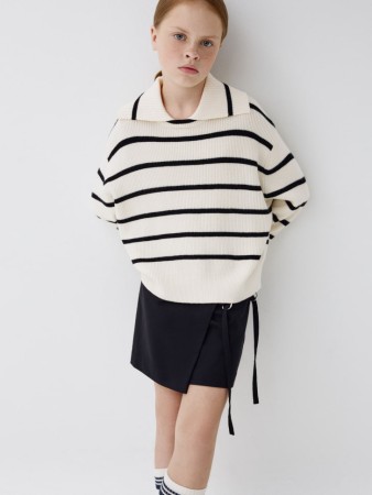 джемпер в полоску с воротником для девочек фотография