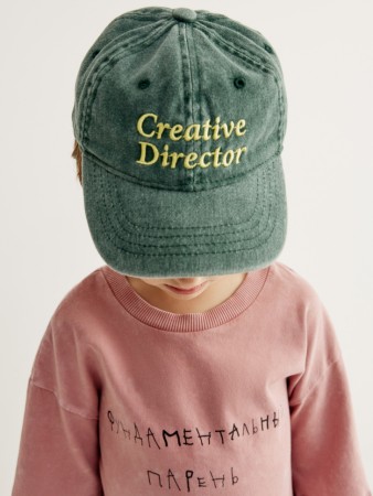 джинсовая бейсболка детская с вышивкой фотография