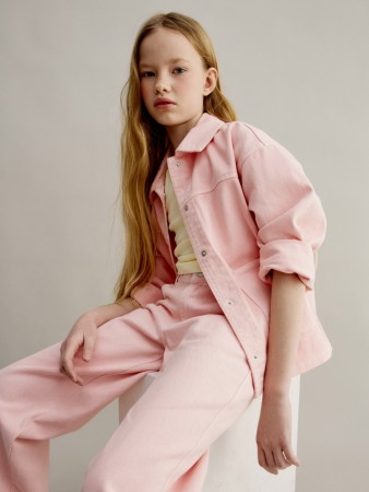 джинсовая куртка-рубашка для девочек фотография