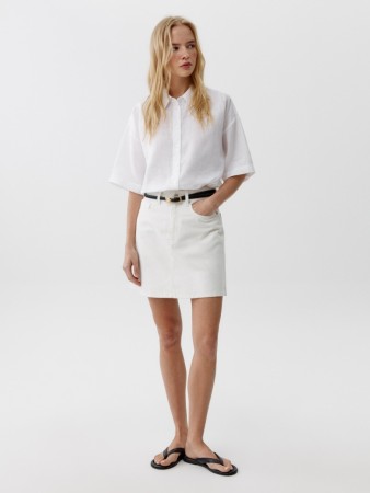 джинсовая мини-юбка фотография