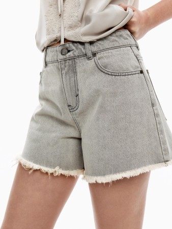 джинсовые шорты с необработанным краем из линейки  young - детская одежда, обувь и аксессуары для всех возрастов премиальная 