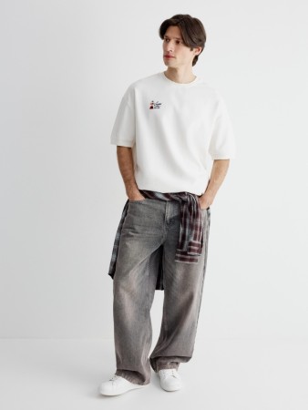 джинсы baggy fit со средней посадкой фотография