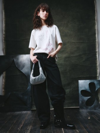 джинсы balloon fit с напылением из линейки  young - детская одежда из денима 