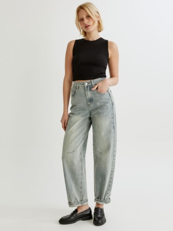 джинсы balloon fit фотография