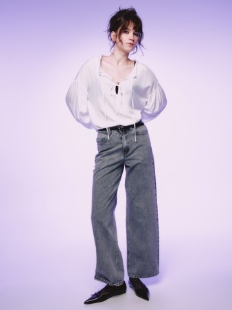 джинсы loose fit из линейки  young фотография