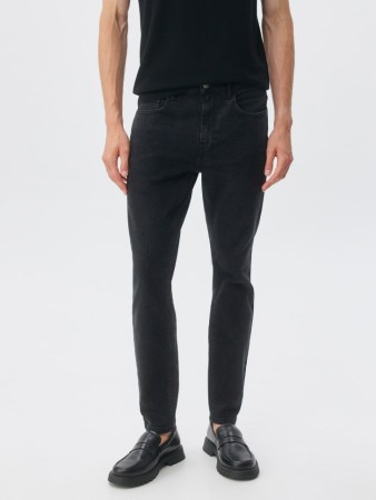 джинсы slim fit со средней посадкой фотография