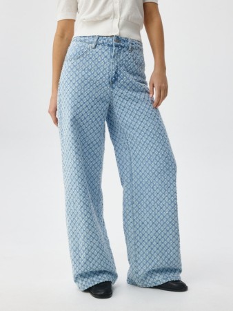 джинсы wide leg с перфорацией фотография