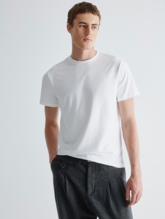 футболка adam slim fit базовая фотография