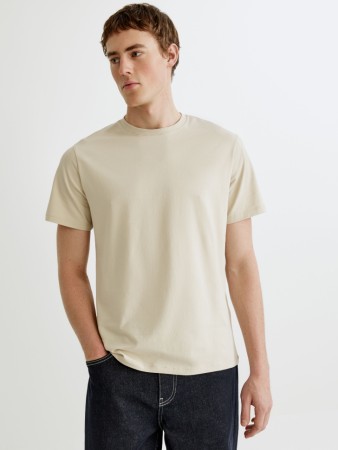 футболка adam slim fit базовая фотография