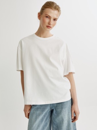 футболка мира оверсайз фотография