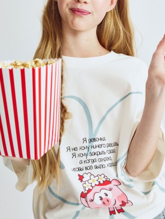 футболка оверсайз для девочек с принтом  x смешарики фотография