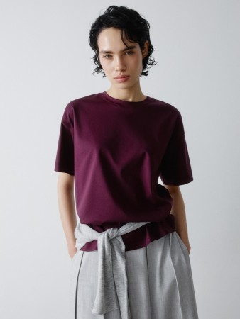 футболка оверсайз из мерсеризованного хлопка фотография