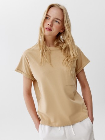 футболка оверсайз с карманом фотография