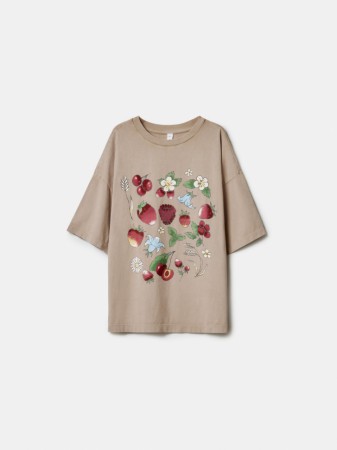 футболка оверсайз с принтом для девочек фотография