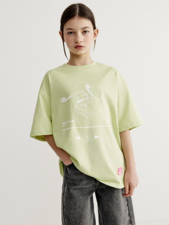 футболка оверсайз с принтом для девочек фотография