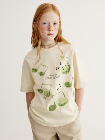 футболка оверсайз с принтом для девочек фотография