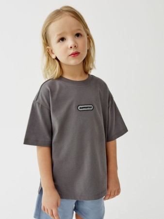 футболка оверсайз с вышивкой для мальчиков фотография