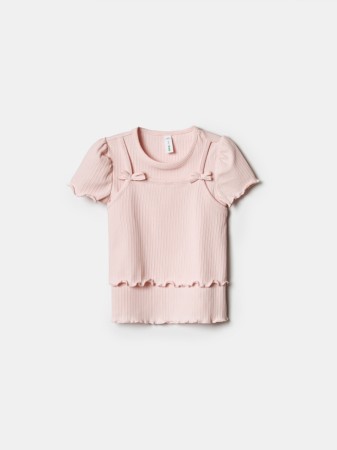 футболка с многослойным дизайном для девочек фотография