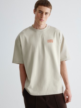 футболка с принтом из коллекции  x смешарики фотография