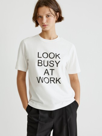 футболка с текстовым принтом - женская одежда бархатная 