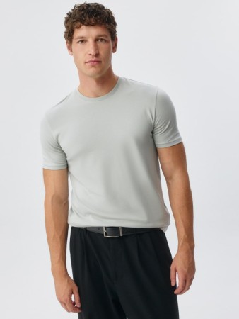 футболка slim fit базовая - мужские футболки короткие 