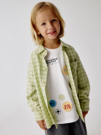 хлопковая рубашка в клетку для мальчиков фотография