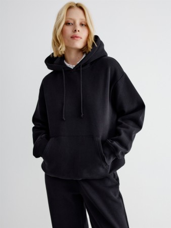 худи оверсайз с капюшоном фотография