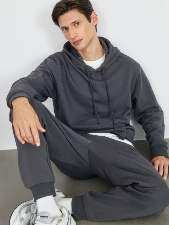худи regular fit из футера фотография
