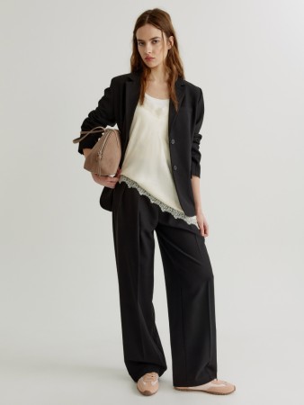 классические брюки со стрелками фотография