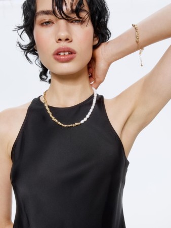 колье из культивированного жемчуга и металлических бусин - ювелирные украшения