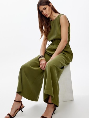 комбинезон из смесовой вискозы фотография