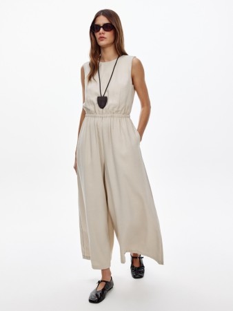 комбинезон из смесовой вискозы фотография