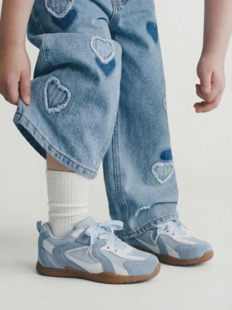 комбинированные кеды с шнурками в клетку для девочек фотография