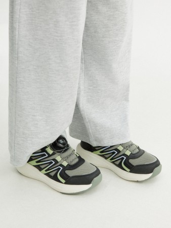 комбинированные кроссовки с застежкой boa для мальчиков фотография