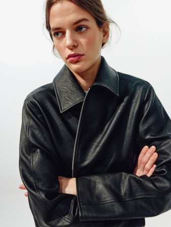 короткая куртка из экокожи из линейки  young - детские куртки кожаные 