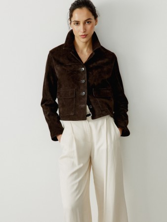 короткая куртка из натуральной замши премиум качества фотография