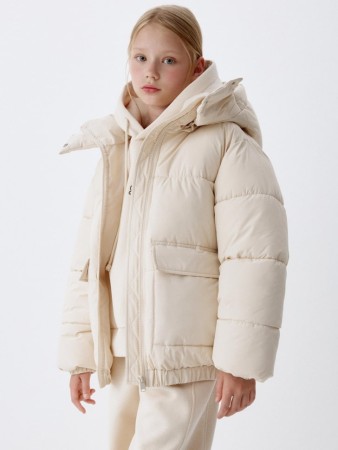 короткая куртка с капюшоном для девочек из коллекции sela archive - детская одежда, обувь и аксессуары пуховая 