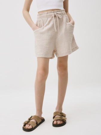 короткие шорты из муслина для девочек фотография