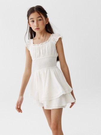 короткий комбинезон из фактурной вискозы для девочек - детская одежда российская 