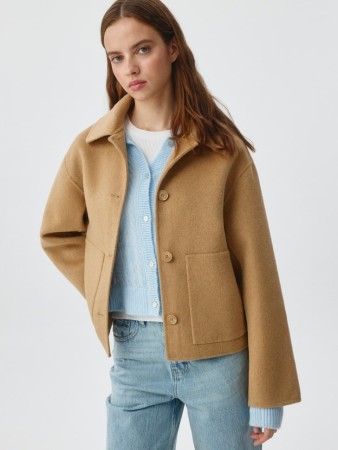 короткое полупальто из драпа с добавлением шерсти - пальто российские 