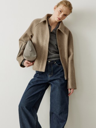 короткое полупальто с отложным воротником фотография