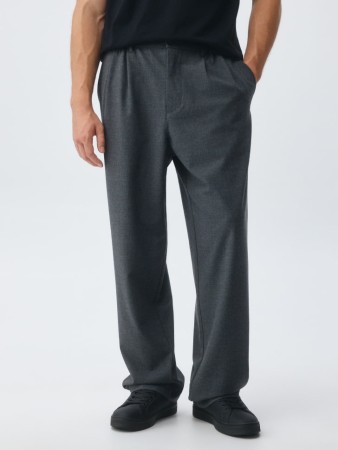 костюмные прямые брюки - мужская одежда со складками 