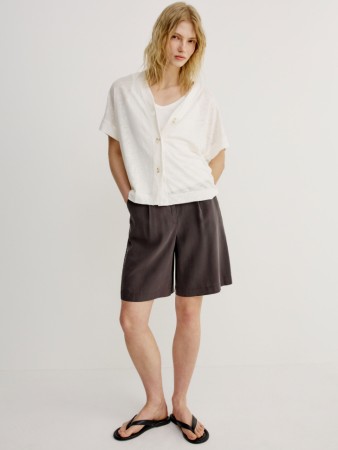 костюмные шорты на резинке - женские шорты струящиеся 