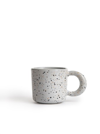 кружка из каменной керамики в крапинку - товары для дома