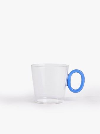 кружка из стекла фотография
