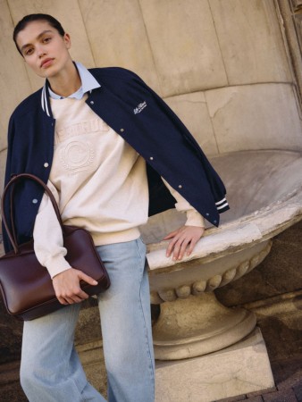 куртка-бомбер в стиле преппи - куртки и пуховики с вышивкой 