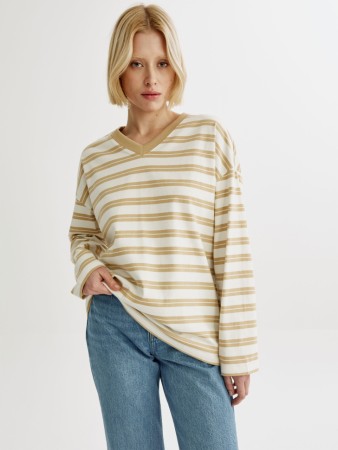 лонгслив анна оверсайз с треугольным вырезом в полоску - женская одежда, обувь и аксессуары с разрезом 