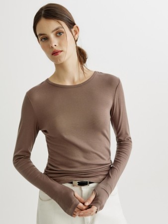 лонгслив из тенселя и шерсти премиум качества фотография