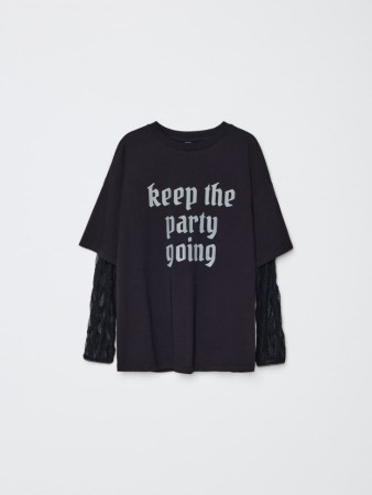 лонгслив оверсайз с кружевными рукавами для девочек фотография